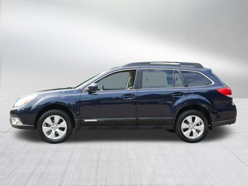 Used 2012 Subaru Outback 2.5i Limited w/ Moonroof Pkg AWD/4WD image 4