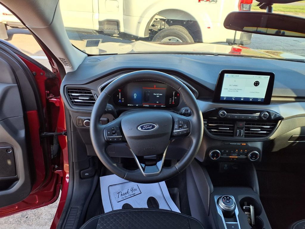 Used 2023 Ford Escape Active FWD image 3