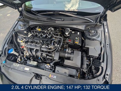 Certified 2024 Hyundai Elantra SEL FWD image 33