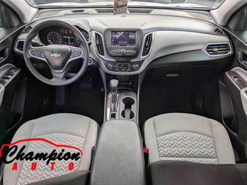 Used 2022 Chevrolet Equinox LS AWD/4WD image 18