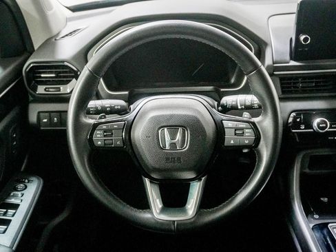 Used 2025 Honda Pilot EX-L image 23