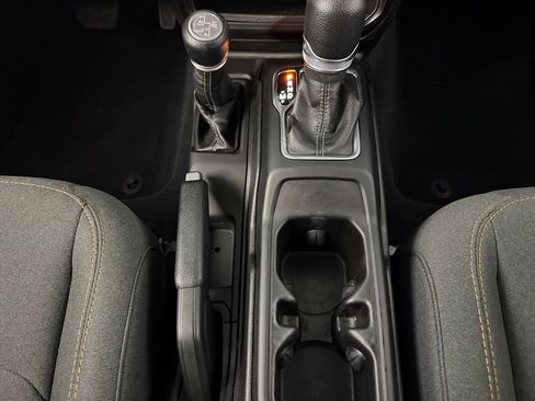 Used 2024 Jeep Wrangler Unlimited w/ Technology Group AWD/4WD image 19