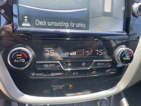 Used 2018 Nissan Murano Platinum w/ Cargo Package FWD image 29