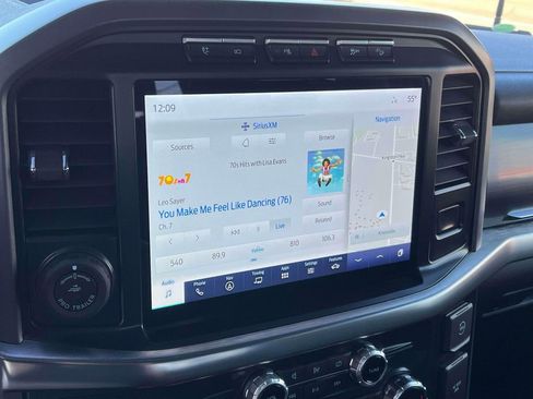 Used 2022 Ford F150 Lariat image 31