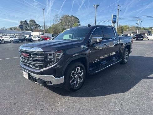 Used 2023 GMC Sierra 1500 SLT AWD/4WD image 23