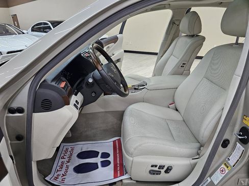 Used 2010 Lexus LS 460 Luxury RWD image 18