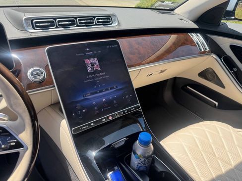 Used 2024 Mercedes-Benz S 580 4MATIC Sedan image 16