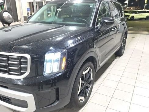 Certified 2023 Kia Telluride S w/ S Sunroof Package image 1