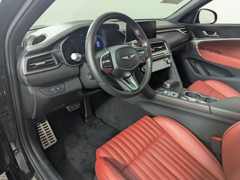 Used 2024 Genesis G70 2.5T w/ Sport Prestige Package image 30