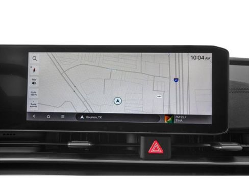 Used 2025 Kia Carnival FWD image 18