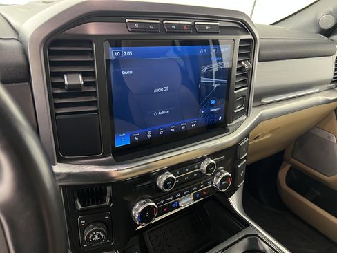 Used 2023 Ford F150 Lariat w/ Equipment Group 502A High image 26