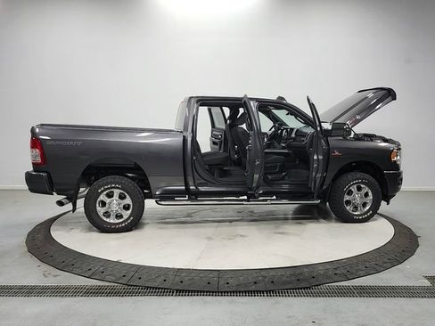 Used 2020 RAM 2500 Big Horn w/ Level 1 Equipment Group AWD/4WD image 16