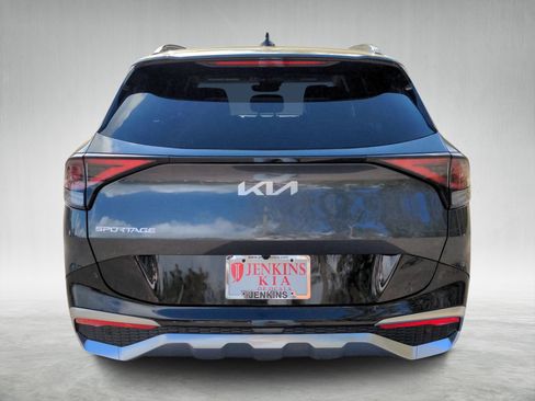 Used 2023 Kia Sportage SX image 4