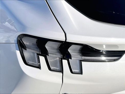 Used 2021 Ford Mustang Mach-E Premium image 32