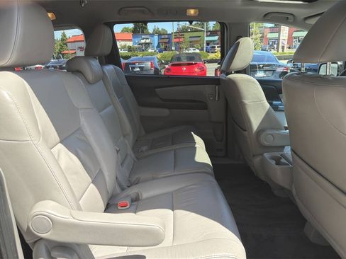 Used 2013 Honda Odyssey Touring image 20