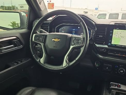 Used 2023 Chevrolet Silverado 1500 LTZ AWD/4WD image 41