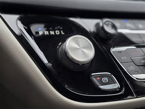 Used 2019 Chrysler Pacifica Touring-L Plus w/ Advanced Safetytec Group image 36