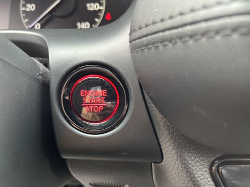Certified 2026 Honda HR-V LX image 24