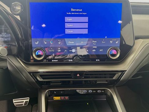 Used 2026 Lexus TX 500h AWD w/ Technology Package image 20