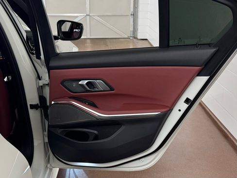 Used 2022 BMW M340i xDrive w/ Premium Package image 41