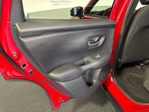 Used 2024 Honda HR-V Sport image 12