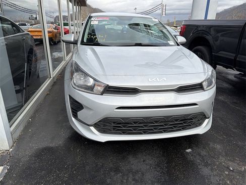 Used 2023 Kia Rio LX image 2