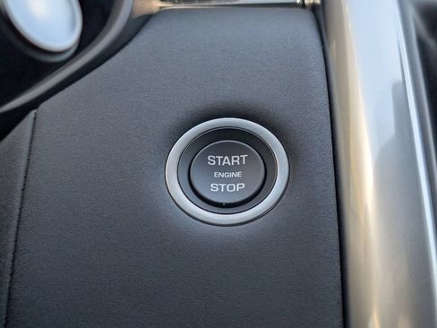 New 2026 Land Rover Discovery S AWD/4WD image 13