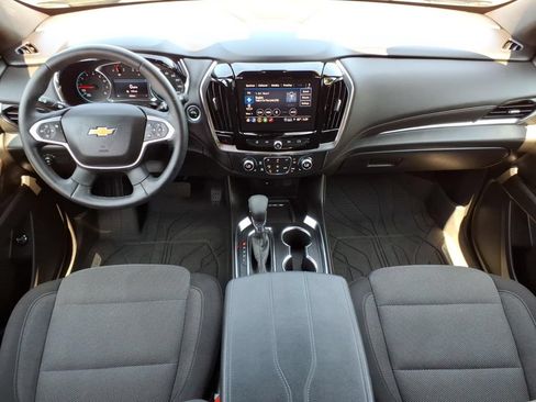 Used 2023 Chevrolet Traverse LT FWD image 13