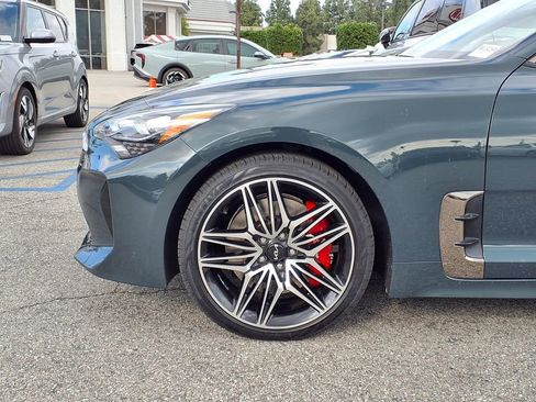 Used 2022 Kia Stinger GT2 image 15