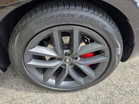 Used 2024 Land Rover Range Rover Sport Dynamic SE image 34