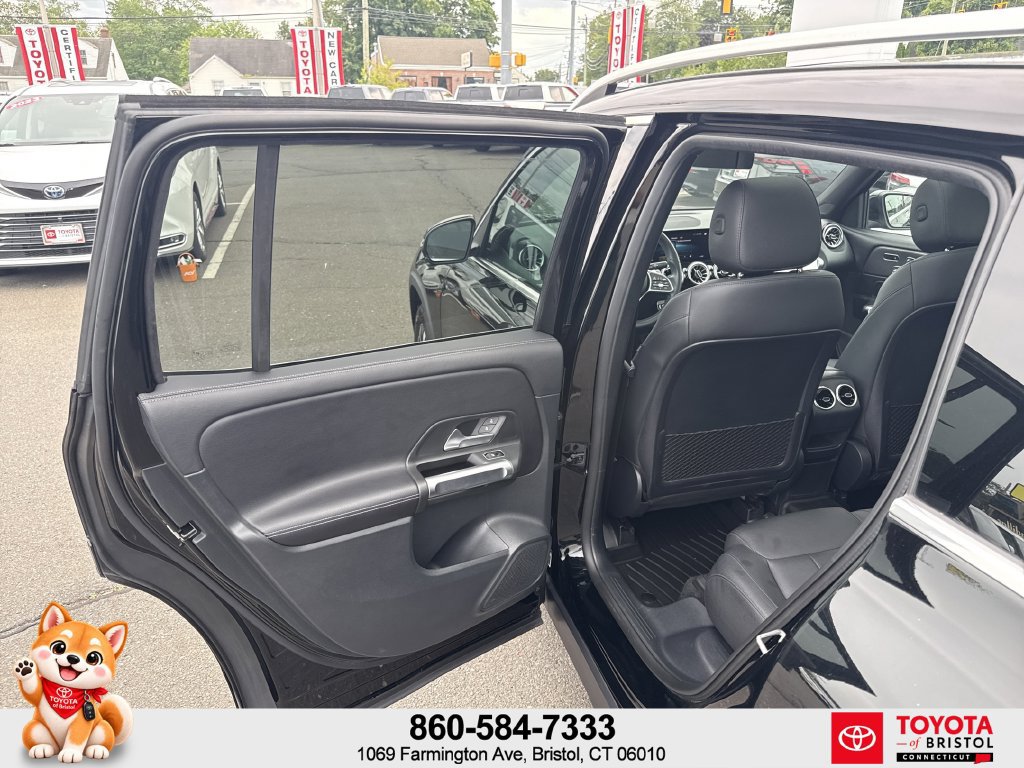 Used 2022 Mercedes-Benz GLB 250 image 28