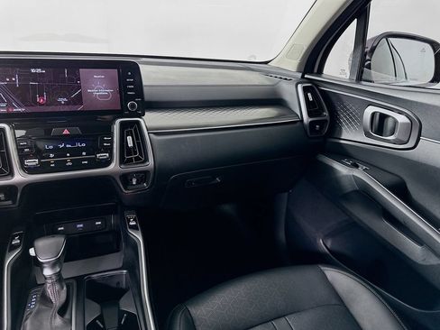 Used 2022 Kia Sorento S FWD image 23