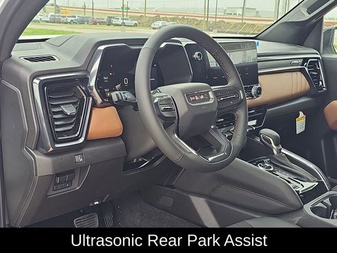 New 2025 GMC Canyon AT4 w/ Nightfall Edition image 15