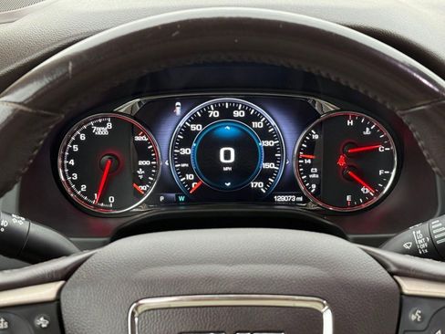 Used 2019 GMC Acadia Denali image 19