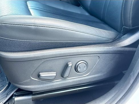Certified 2023 Kia Sorento SX AWD/4WD image 22