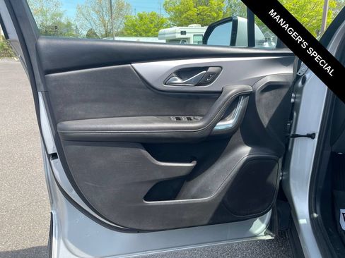 Used 2022 Chevrolet Blazer LT FWD image 13