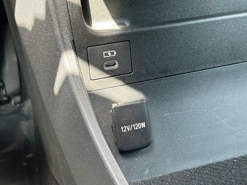 Used 2024 Toyota bZ4X AWD image 27