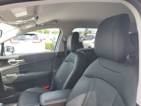 Certified 2024 Kia Sportage EX FWD image 17