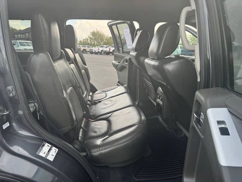 Used 2012 Nissan Pathfinder Silver RWD image 35