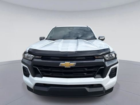 Used 2024 Chevrolet Colorado LT image 9