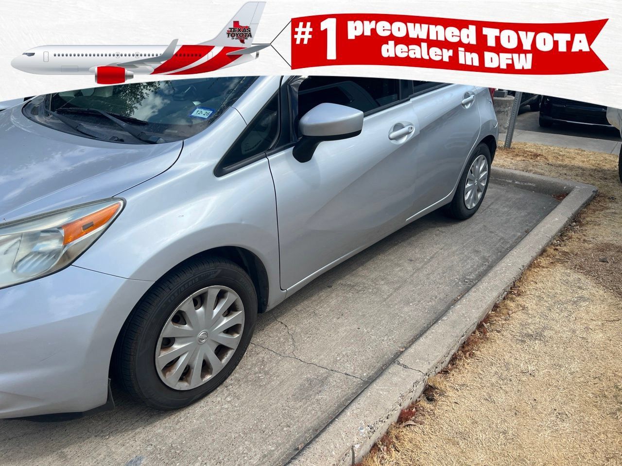 Used 2016 Nissan Versa Note SV FWD image 1