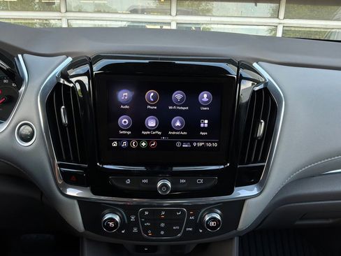 Used 2020 Chevrolet Traverse LT FWD image 28