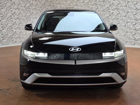 New 2026 Hyundai Ioniq 5 SEL image 3