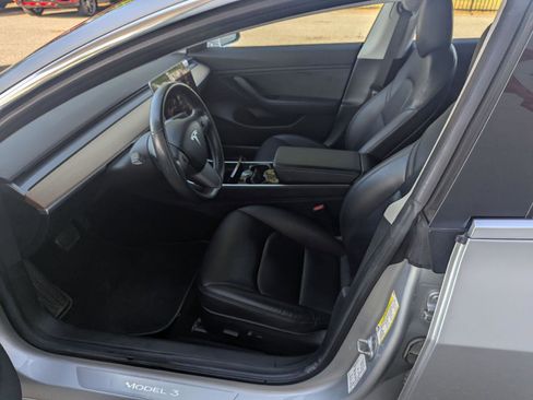 Used 2018 Tesla Model 3 Long Range image 12