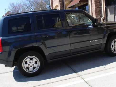 Used 2015 Jeep Patriot Sport w/ Power Value Group image 8