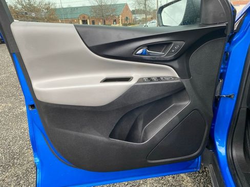 Used 2024 Chevrolet Equinox LS w/ LS Convenience Package image 9