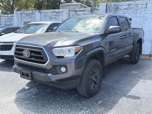 Used 2022 Toyota Tacoma SR5 image 3