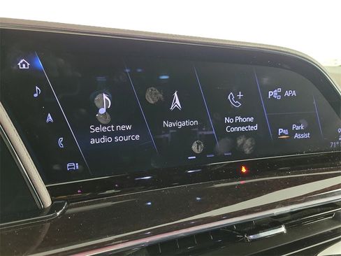 Certified 2023 Cadillac Escalade Premium Luxury Platinum w/ Heavy-Duty Trailer Package image 27