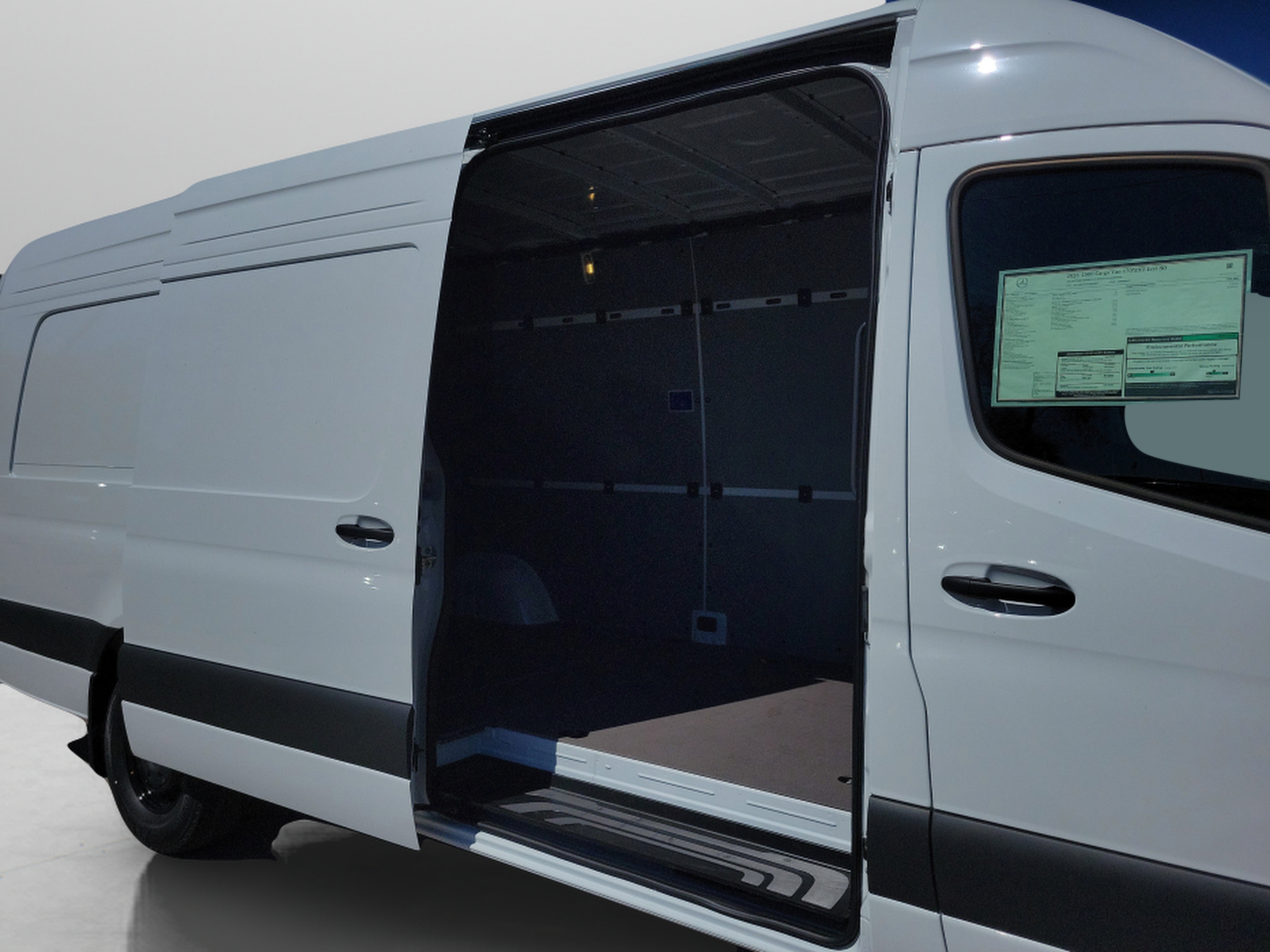 Used 2026 Mercedes-Benz Sprinter 2500 image 4