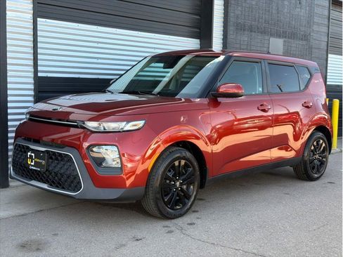 Used 2020 Kia Soul LX FWD image 6
